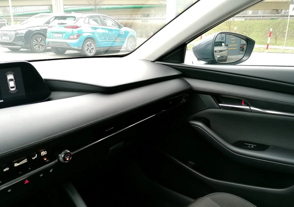 Mazda 3 cena 117900 przebieg: 25650, rok produkcji 2022 z Warszawa małe 277